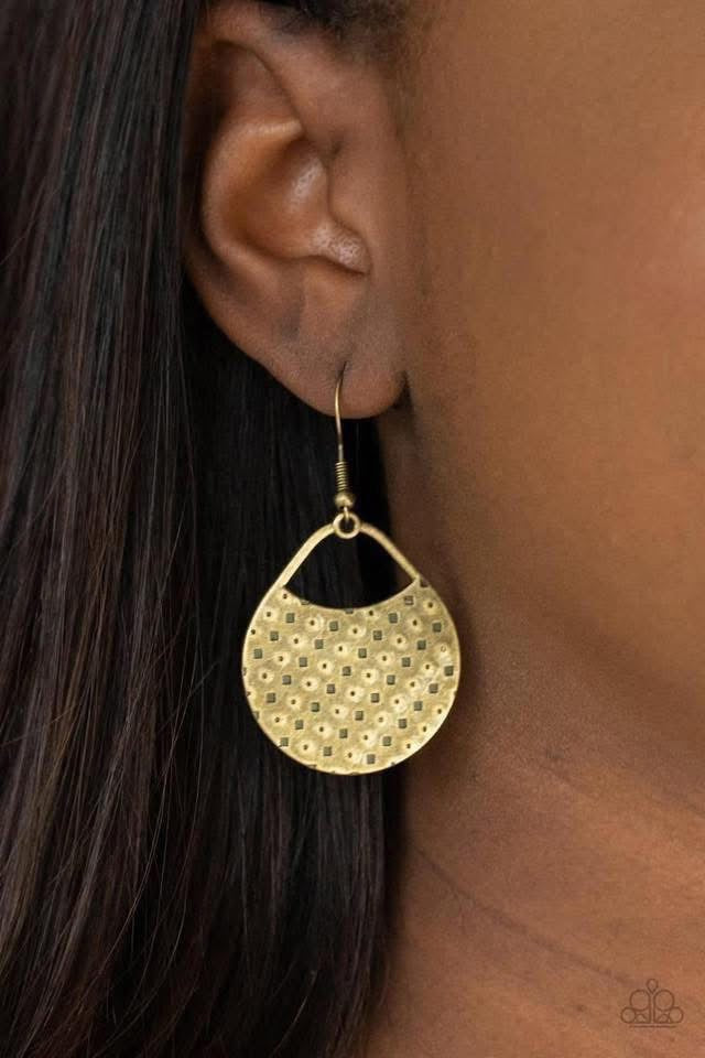 Basket woven brass